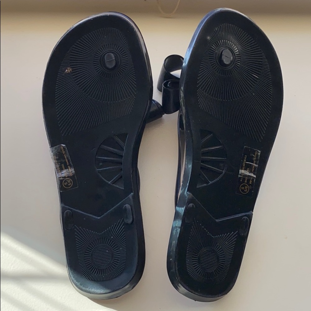 Assorted Sandal Bundle - Picture 7 of 7